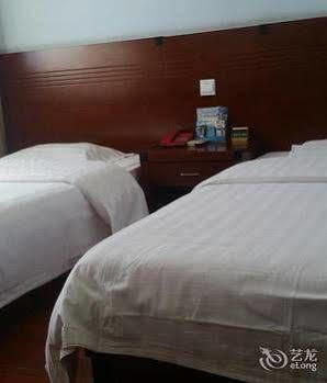 Tianjin Jingjin Hotel Exterior photo